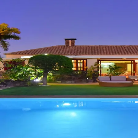 Maspalomas Royale Luxury Retreat In Gran Canaria Private Heated Pool Charming Outdoor Dining Area Bbq Nestled In The Heart Of, * Las Palmas de Gran Canaria