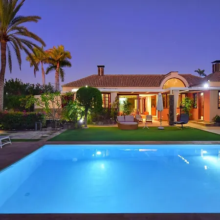 Villa Maspalomas Royale Luxury Retreat In Gran Canaria Private Heated Pool Charming Outdoor Dining Area Bbq Nestled In The Heart Of,